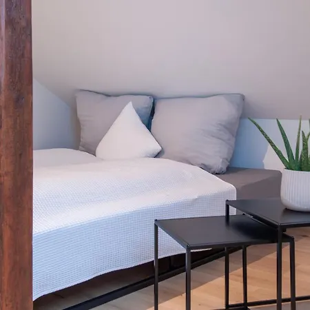 Große Familienfreundliche In Apartment *