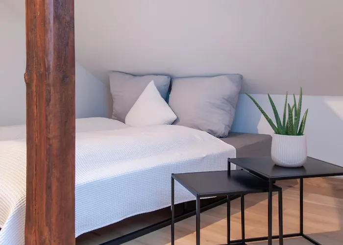 Grosse Familienfreundliche In Lägenhet *